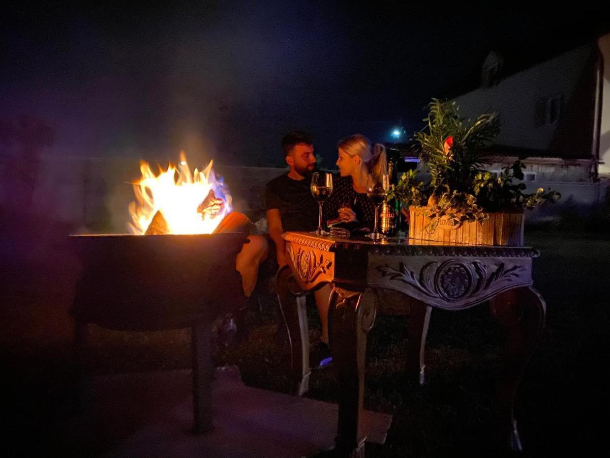 Absolut Residence Hateg Luaran gambar